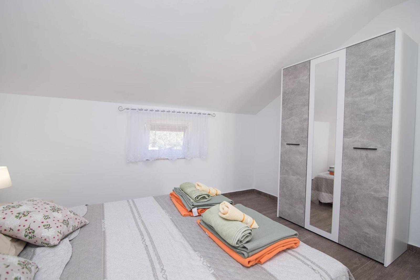 App Bonic Apartment Veli Losinj Exterior photo