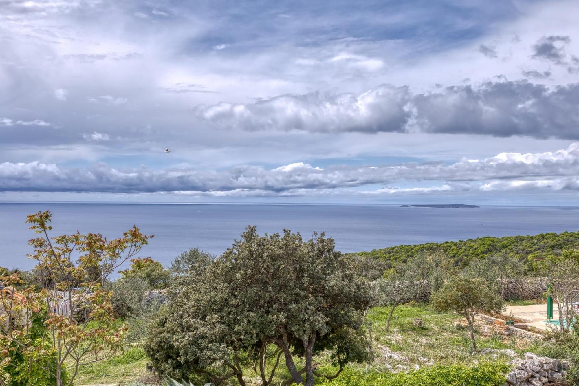 App Bonic Apartment Veli Losinj Room photo